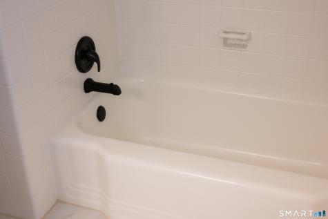 64 Saint Andrew Avenue East Haven CT 06512