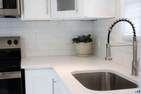 64 Saint Andrew Avenue East Haven CT 06512