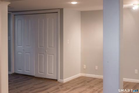 64 Saint Andrew Avenue East Haven CT 06512