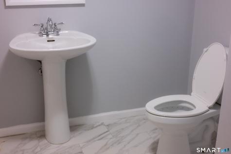 64 Saint Andrew Avenue East Haven CT 06512