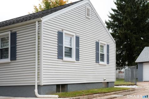 64 Saint Andrew Avenue East Haven CT 06512