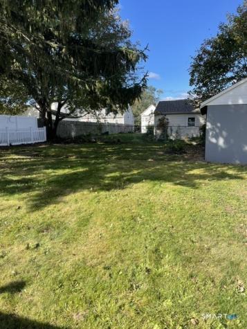 64 Saint Andrew Avenue East Haven CT 06512