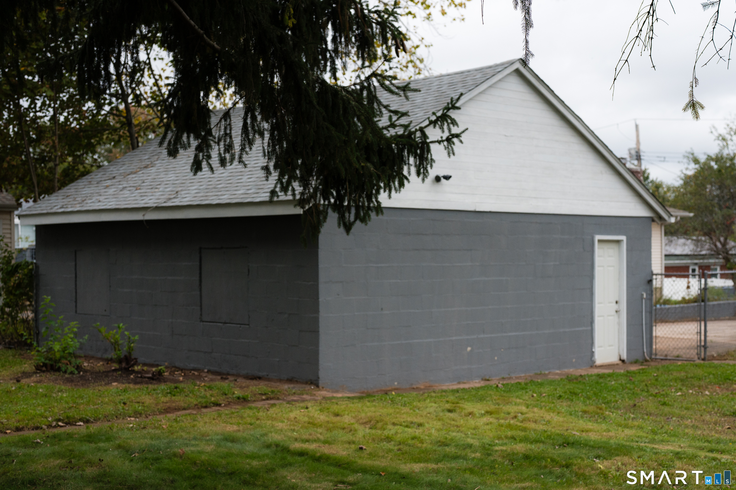 64 Saint Andrew Avenue East Haven CT 06512