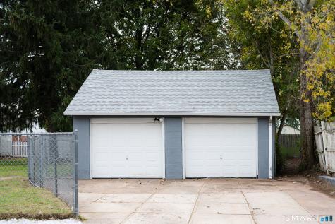 64 Saint Andrew Avenue East Haven CT 06512