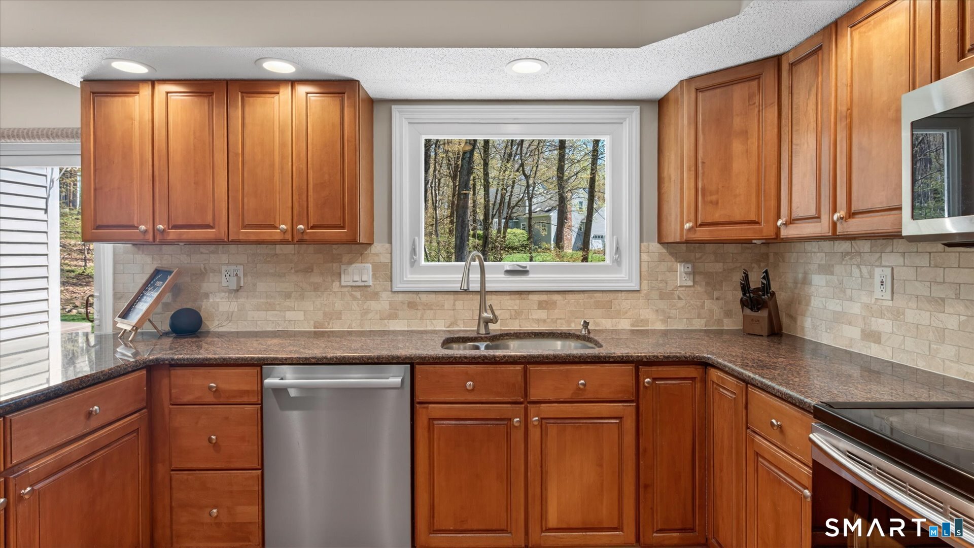 7 Village View Lane Farmington CT 06085
