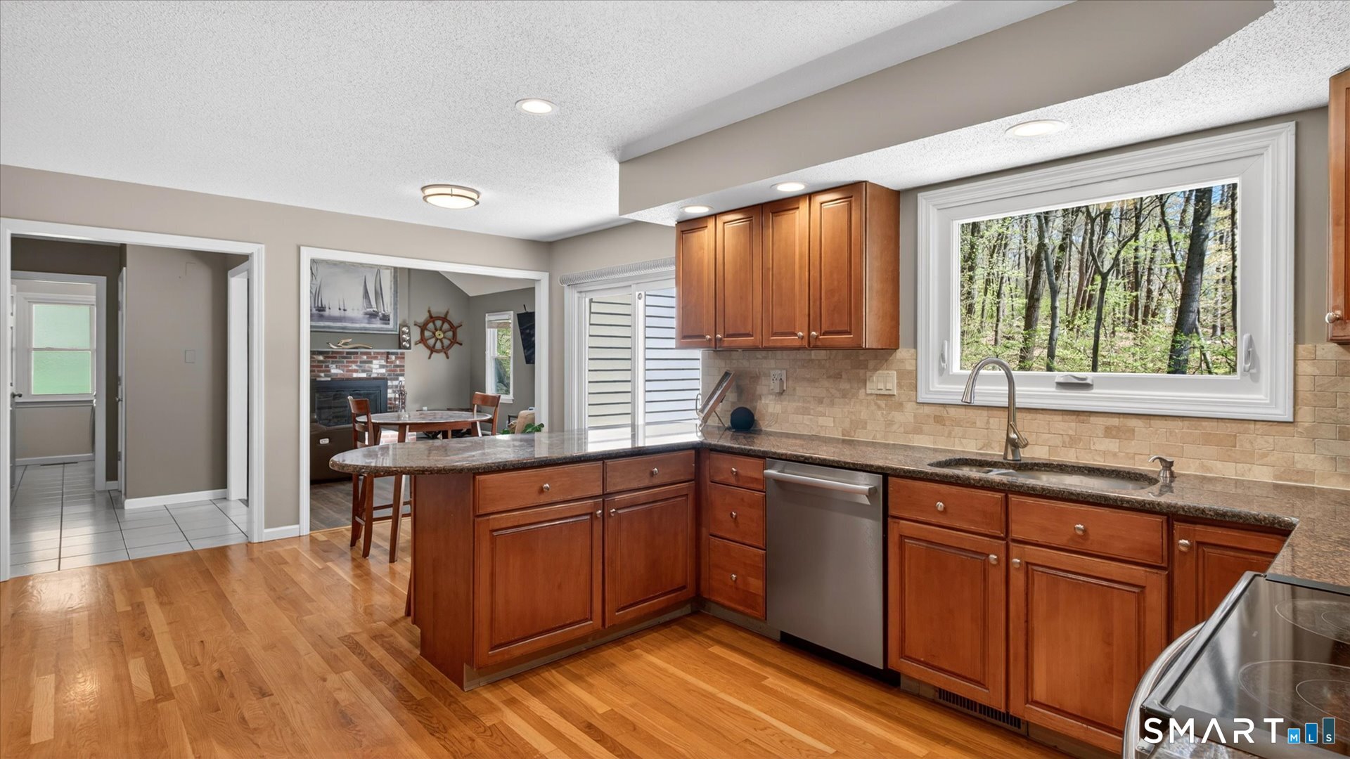 7 Village View Lane Farmington CT 06085