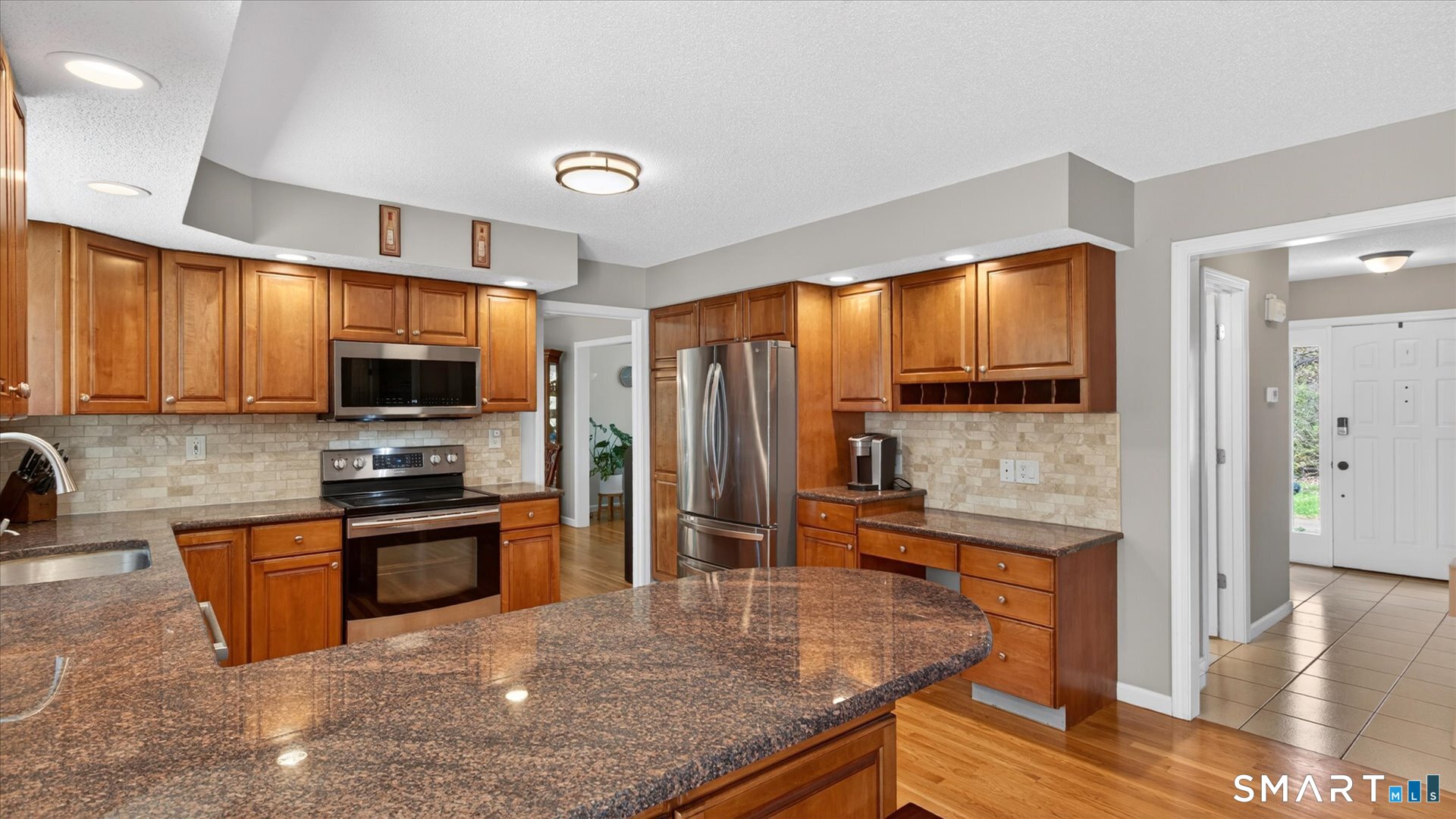 7 Village View Lane Farmington CT 06085