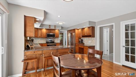 7 Village View Lane Farmington CT 06085