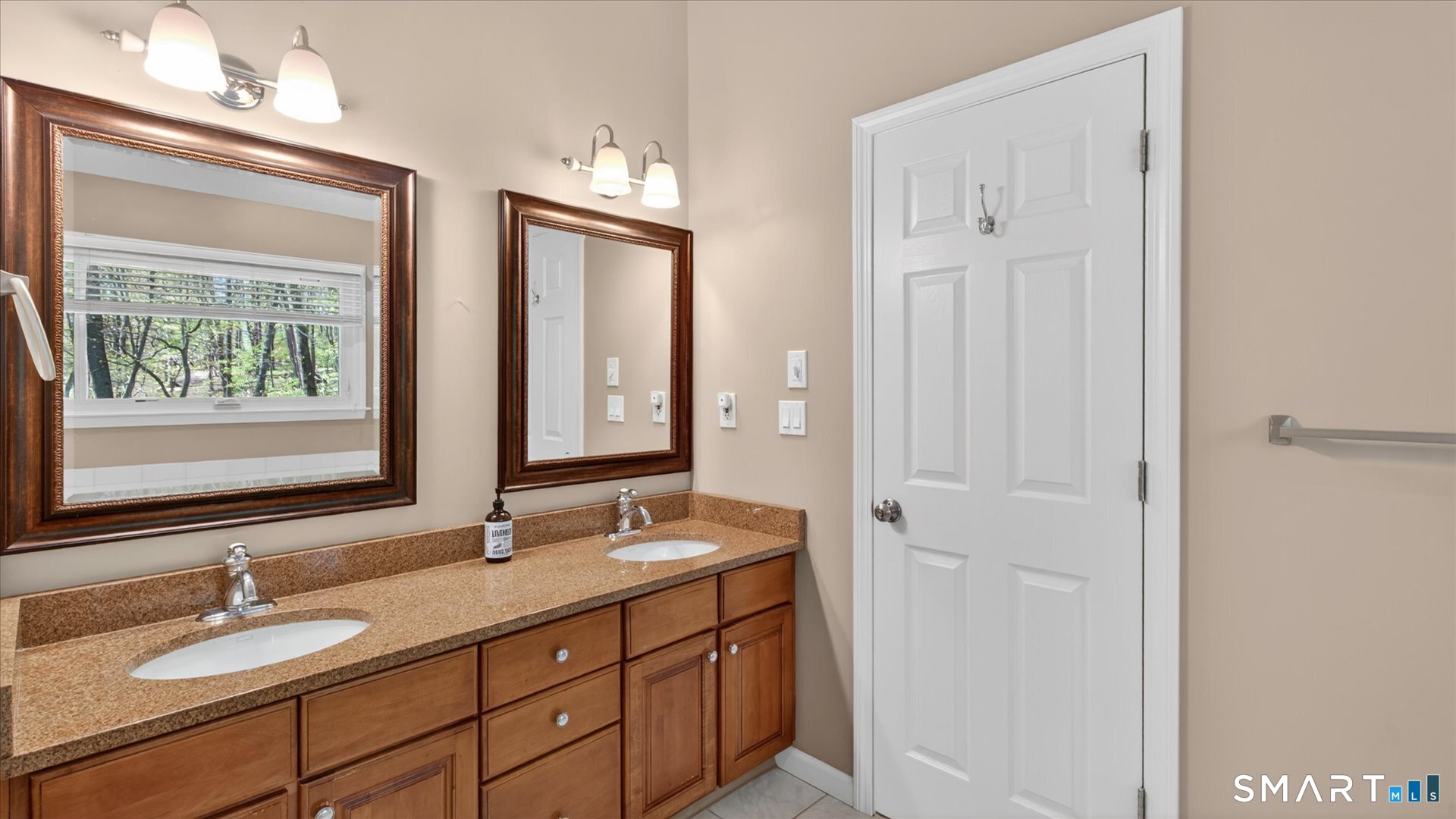 7 Village View Lane Farmington CT 06085