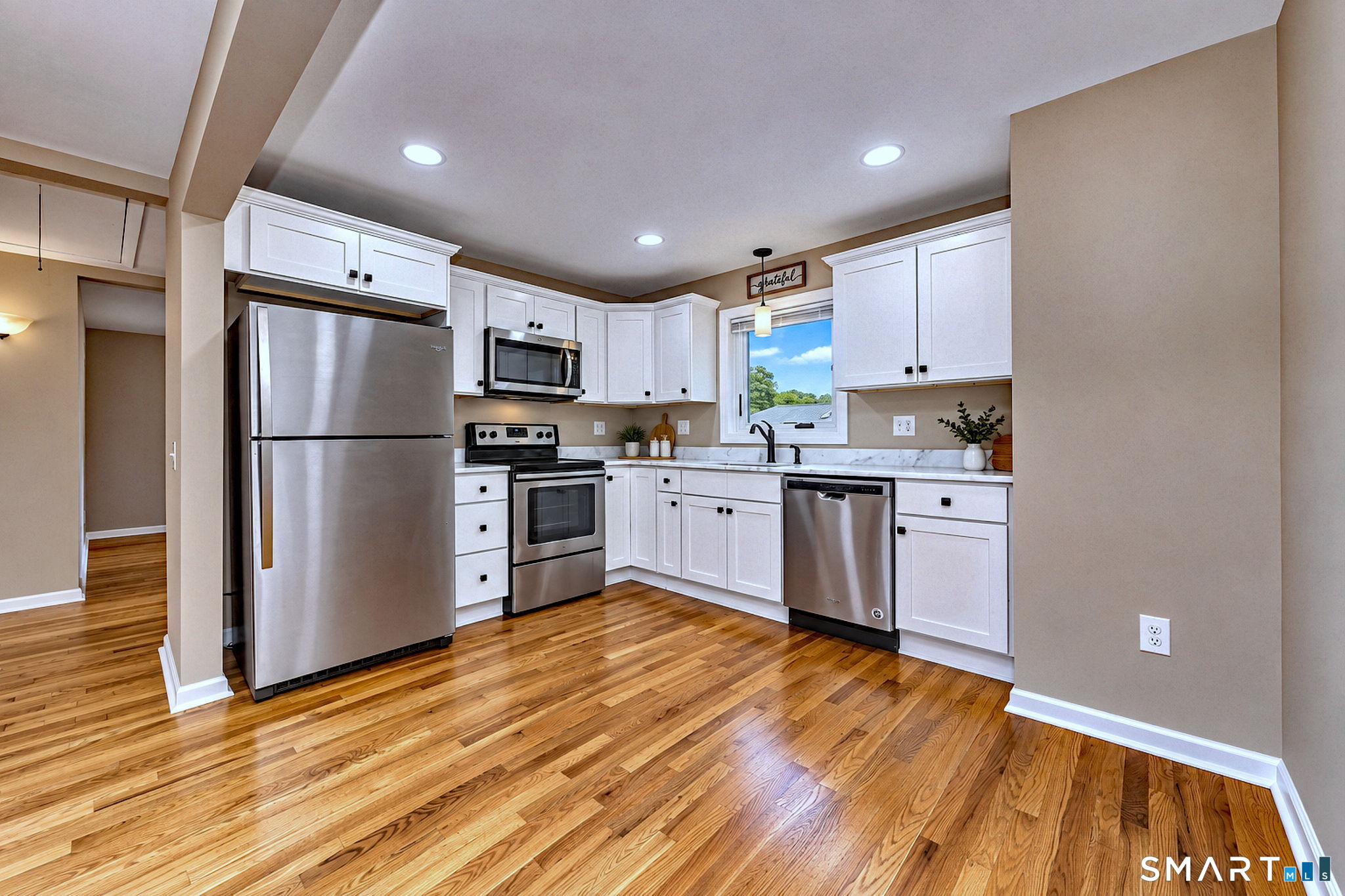 17 Riviera Terrace Oxford CT 06478
