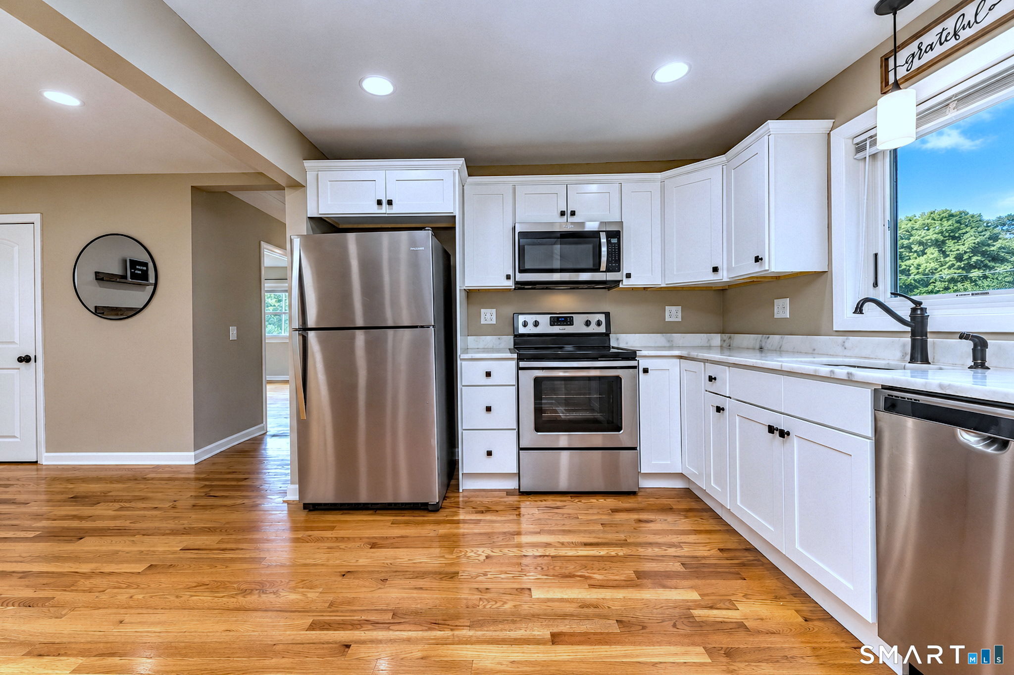 17 Riviera Terrace Oxford CT 06478