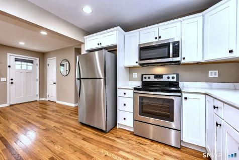 17 Riviera Terrace Oxford CT 06478