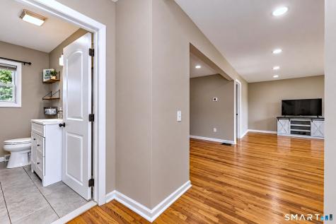 17 Riviera Terrace Oxford CT 06478