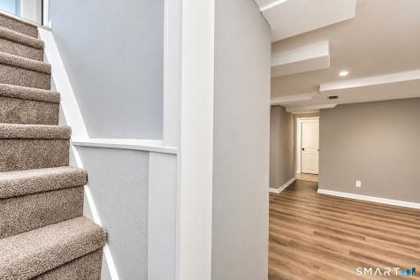 17 Riviera Terrace Oxford CT 06478