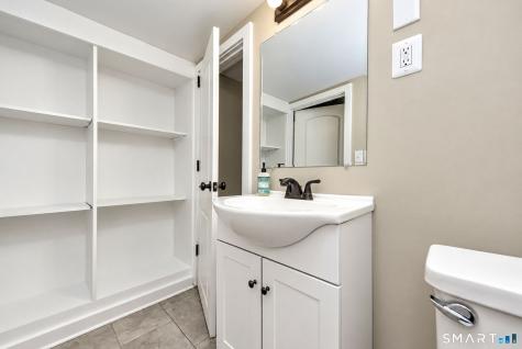 17 Riviera Terrace Oxford CT 06478
