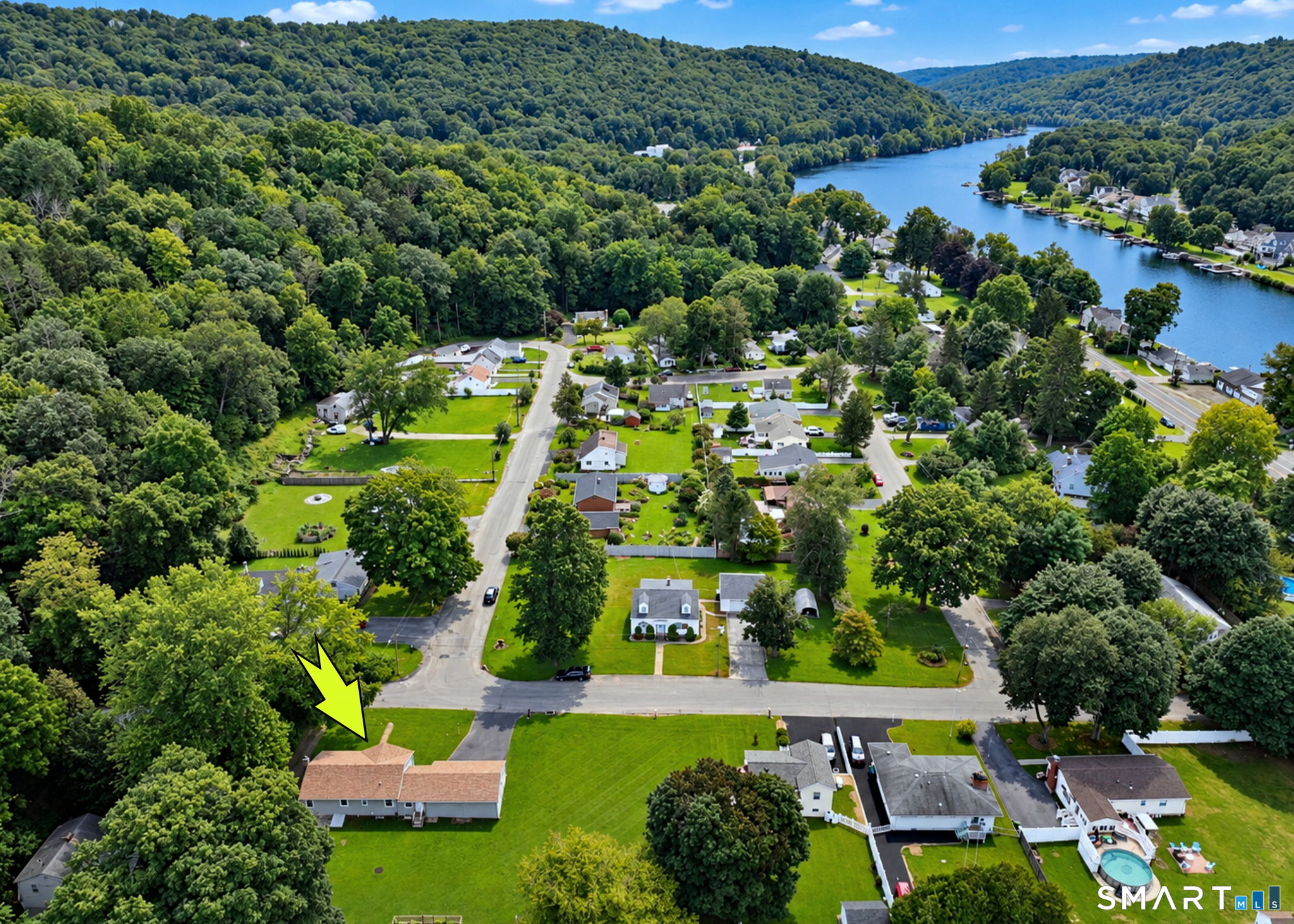 17 Riviera Terrace Oxford CT 06478