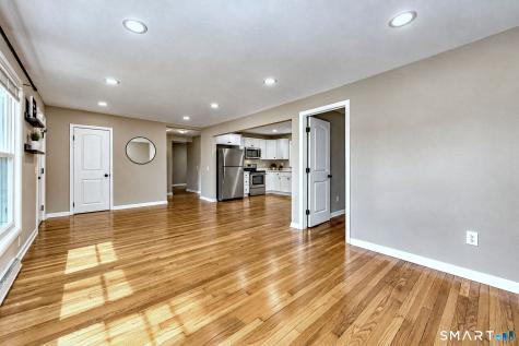 17 Riviera Terrace Oxford CT 06478