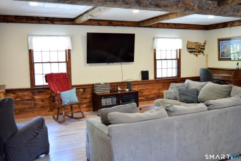 68 Old Wheeler Lane Avon CT 06001
