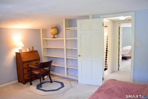 68 Old Wheeler Lane Avon CT 06001