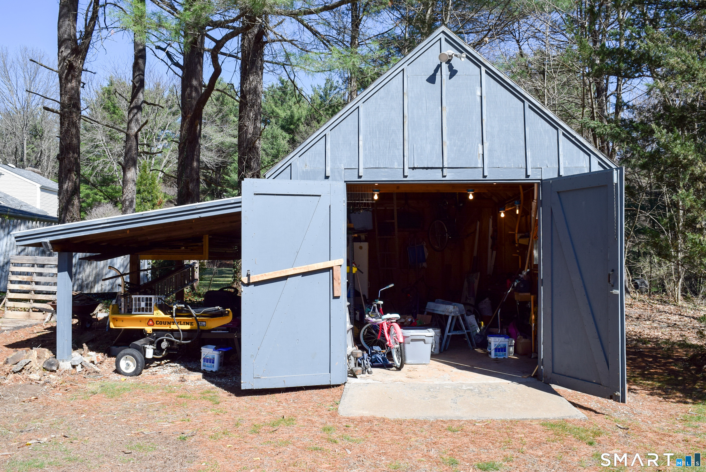 68 Old Wheeler Lane Avon CT 06001