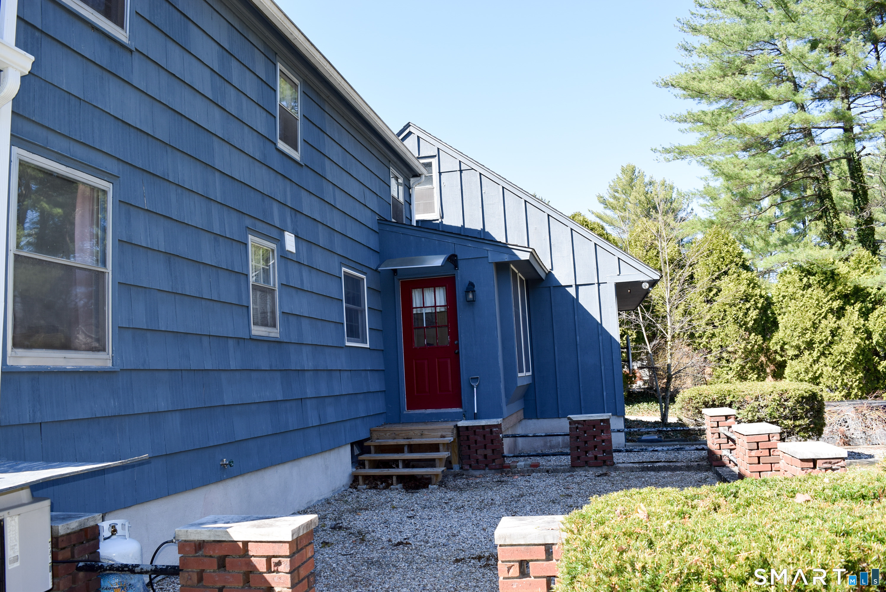 68 Old Wheeler Lane Avon CT 06001