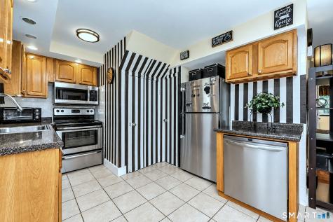 868 West Main Street West Haven CT 06516