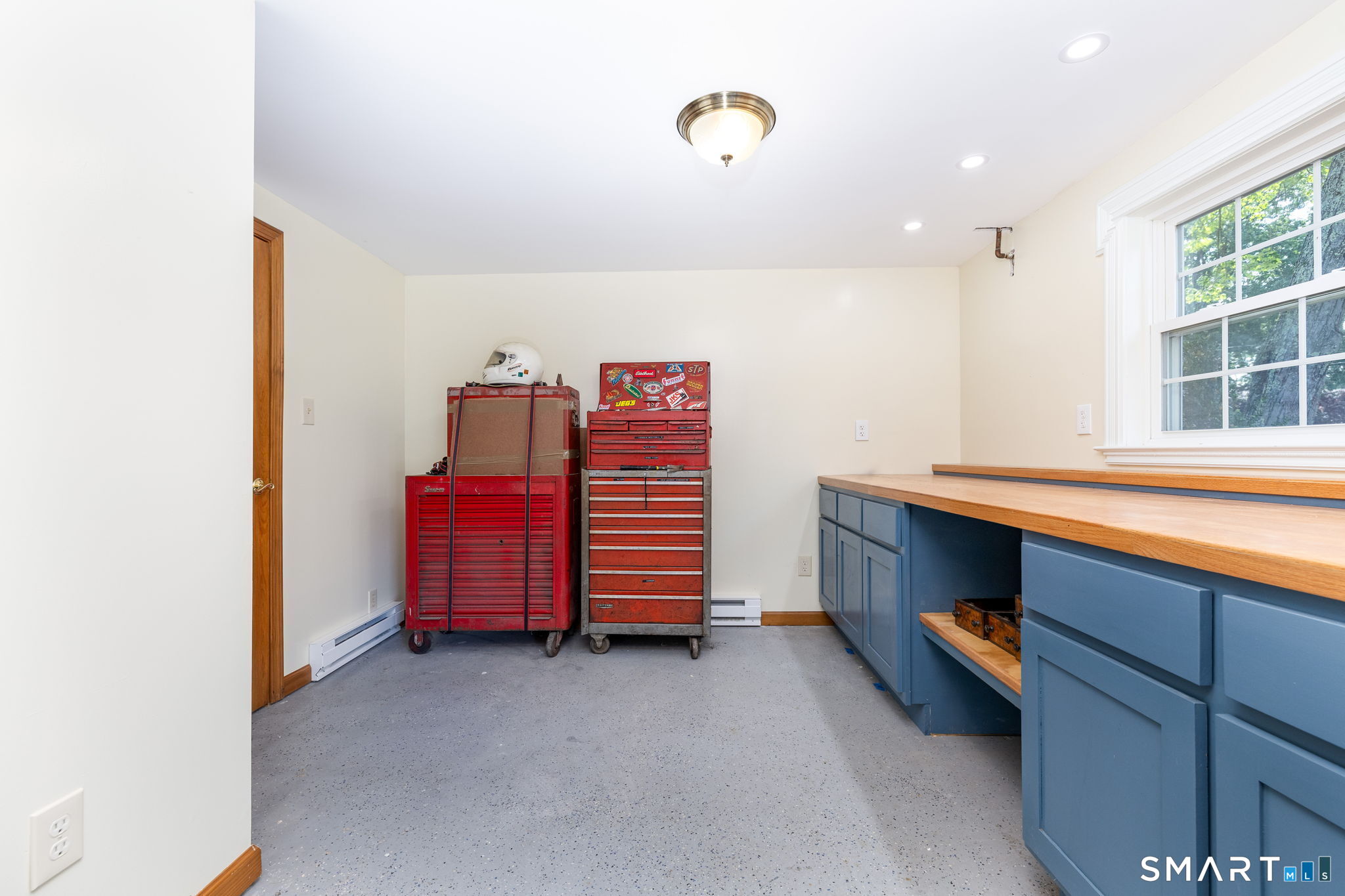 81 Minnesota Lane Bristol CT 06010
