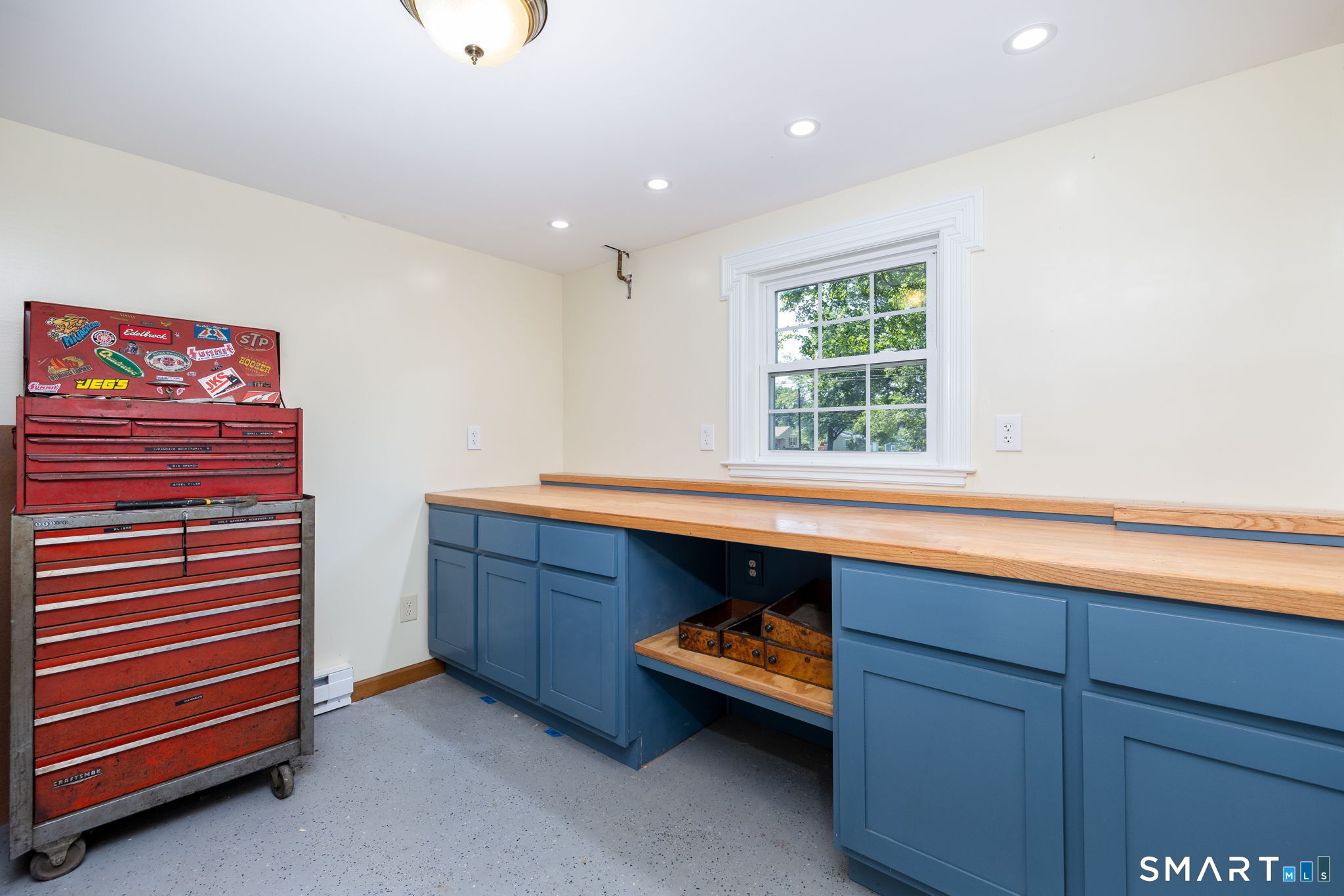 81 Minnesota Lane Bristol CT 06010