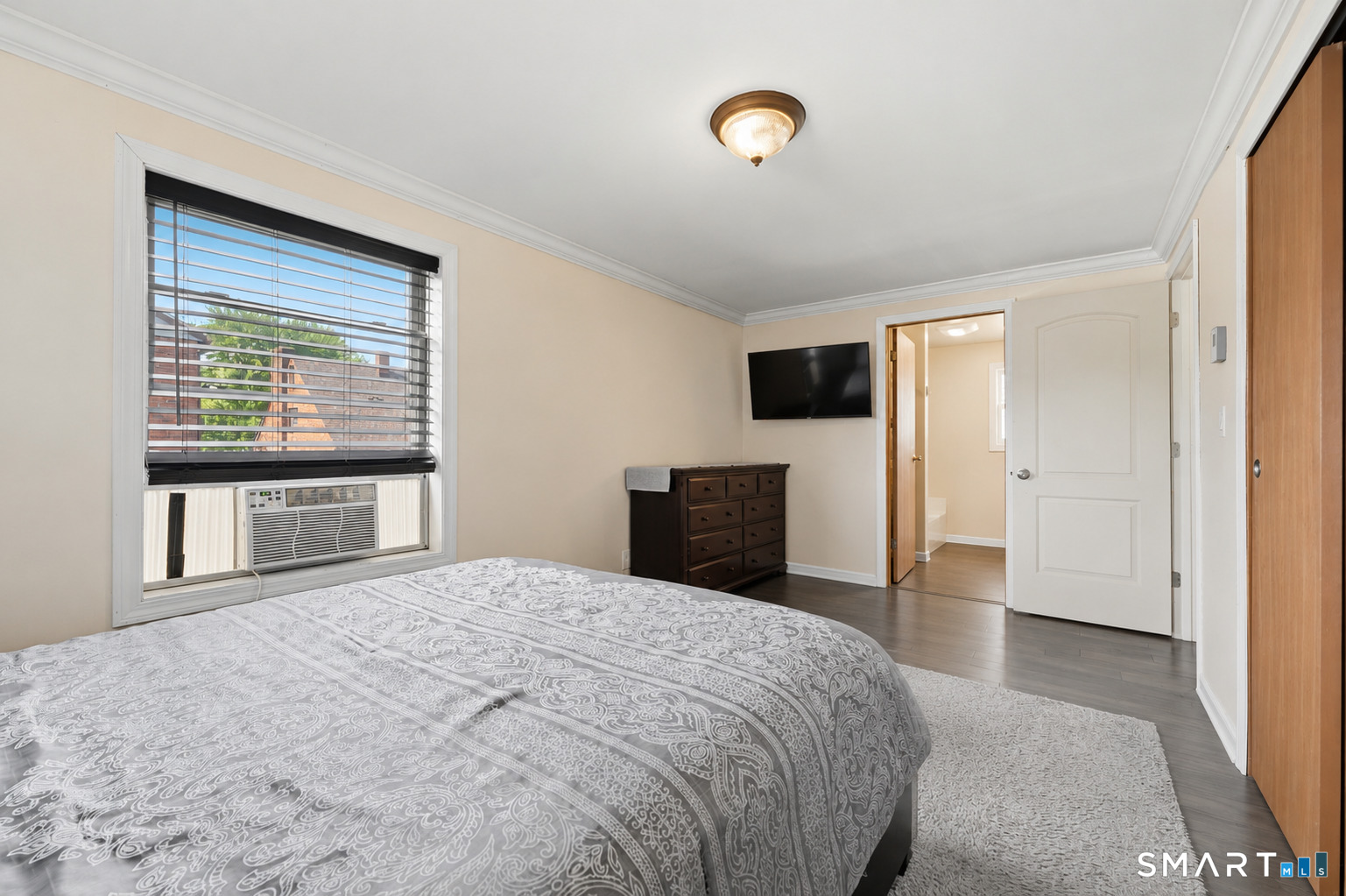 3 Charles Street Enfield CT 06082