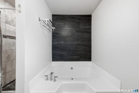 3 Charles Street Enfield CT 06082