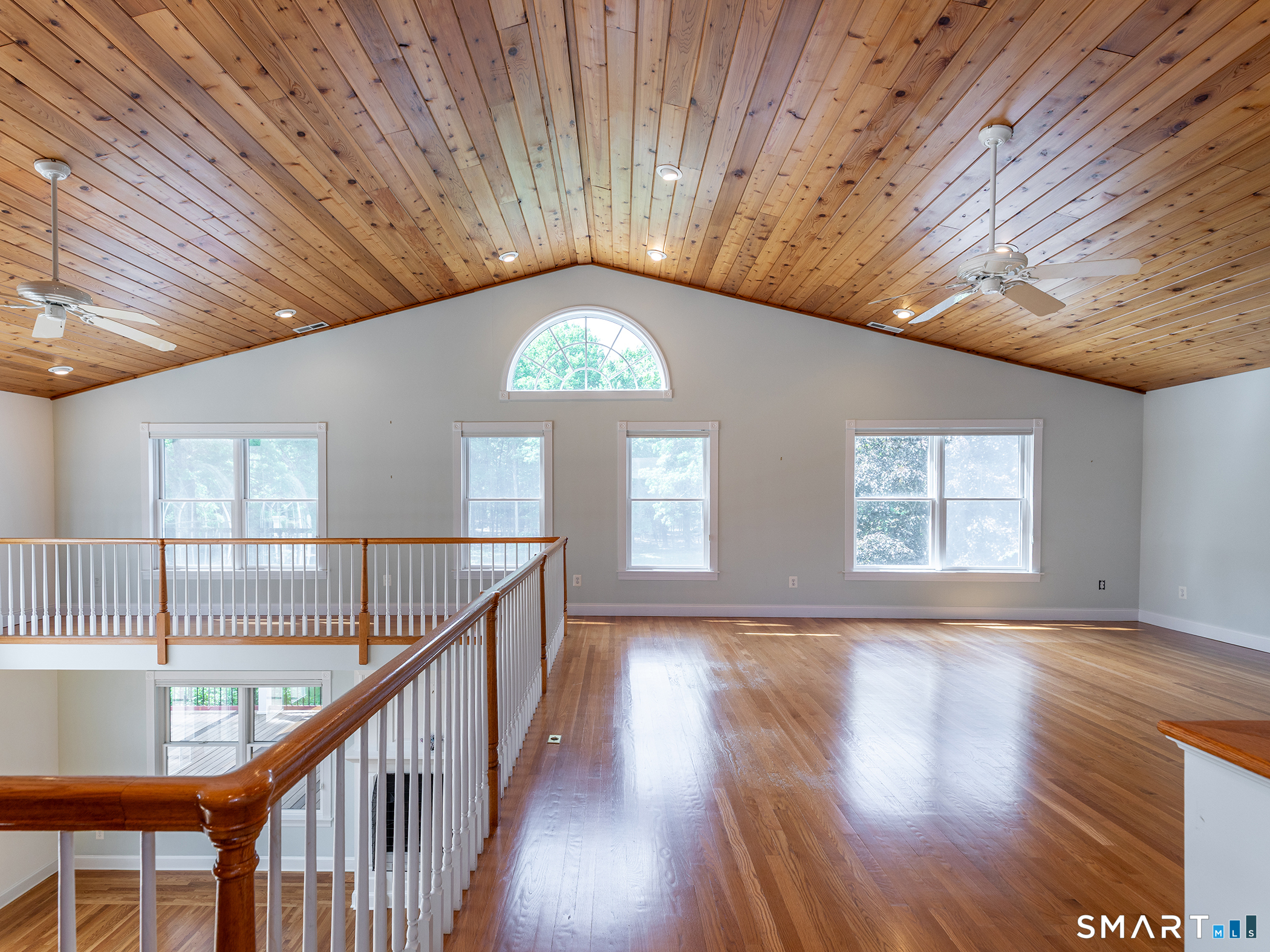 8 Sunrise Lane Bridgewater CT 06752