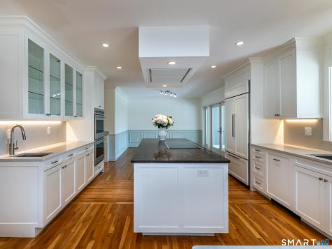 8 Sunrise Lane Bridgewater CT 06752