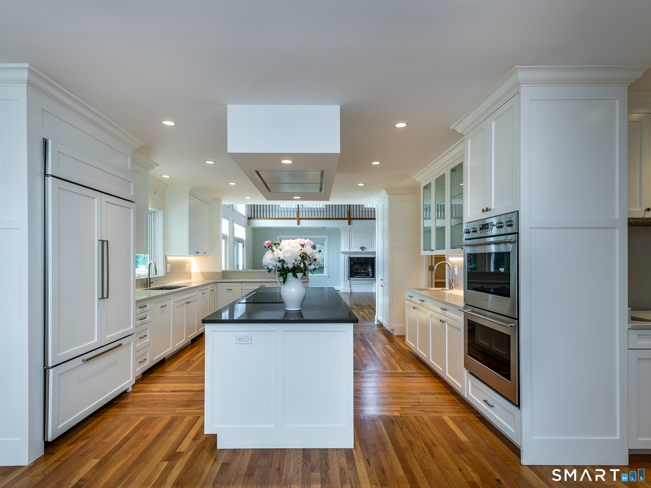 8 Sunrise Lane Bridgewater CT 06752