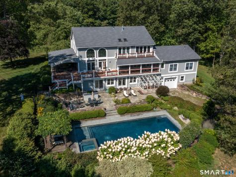 8 Sunrise Lane Bridgewater CT 06752
