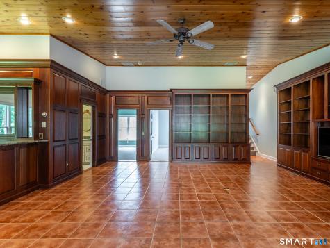 8 Sunrise Lane Bridgewater CT 06752