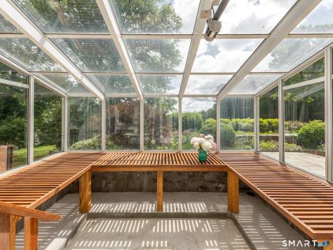 8 Sunrise Lane Bridgewater CT 06752