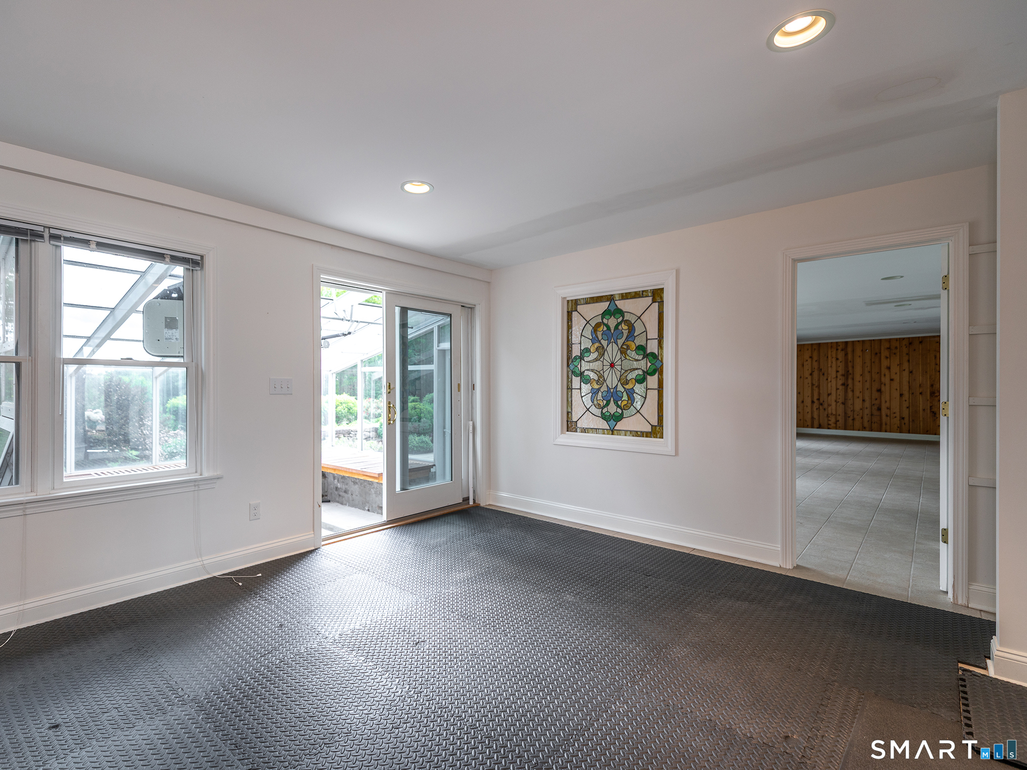 8 Sunrise Lane Bridgewater CT 06752