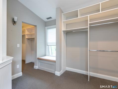 8 Sunrise Lane Bridgewater CT 06752