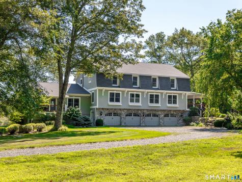8 Sunrise Lane Bridgewater CT 06752