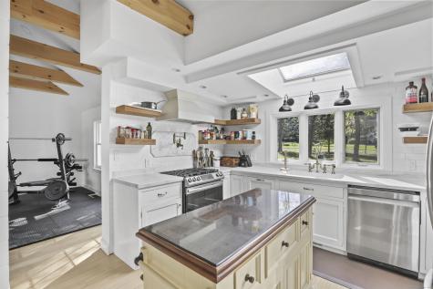 4 Damato Drive Stonington CT 06378