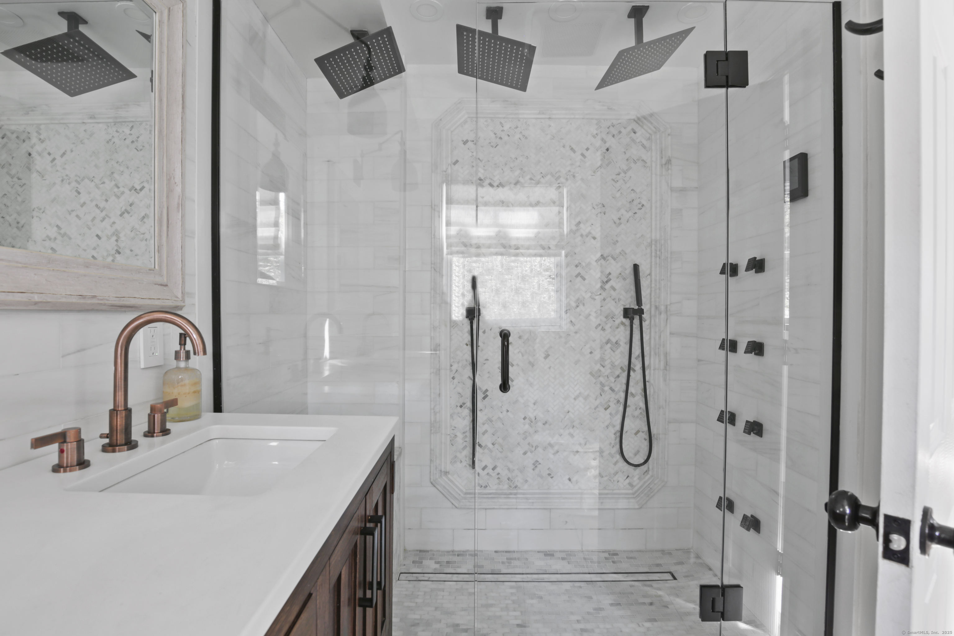 4 Damato Drive Stonington CT 06378