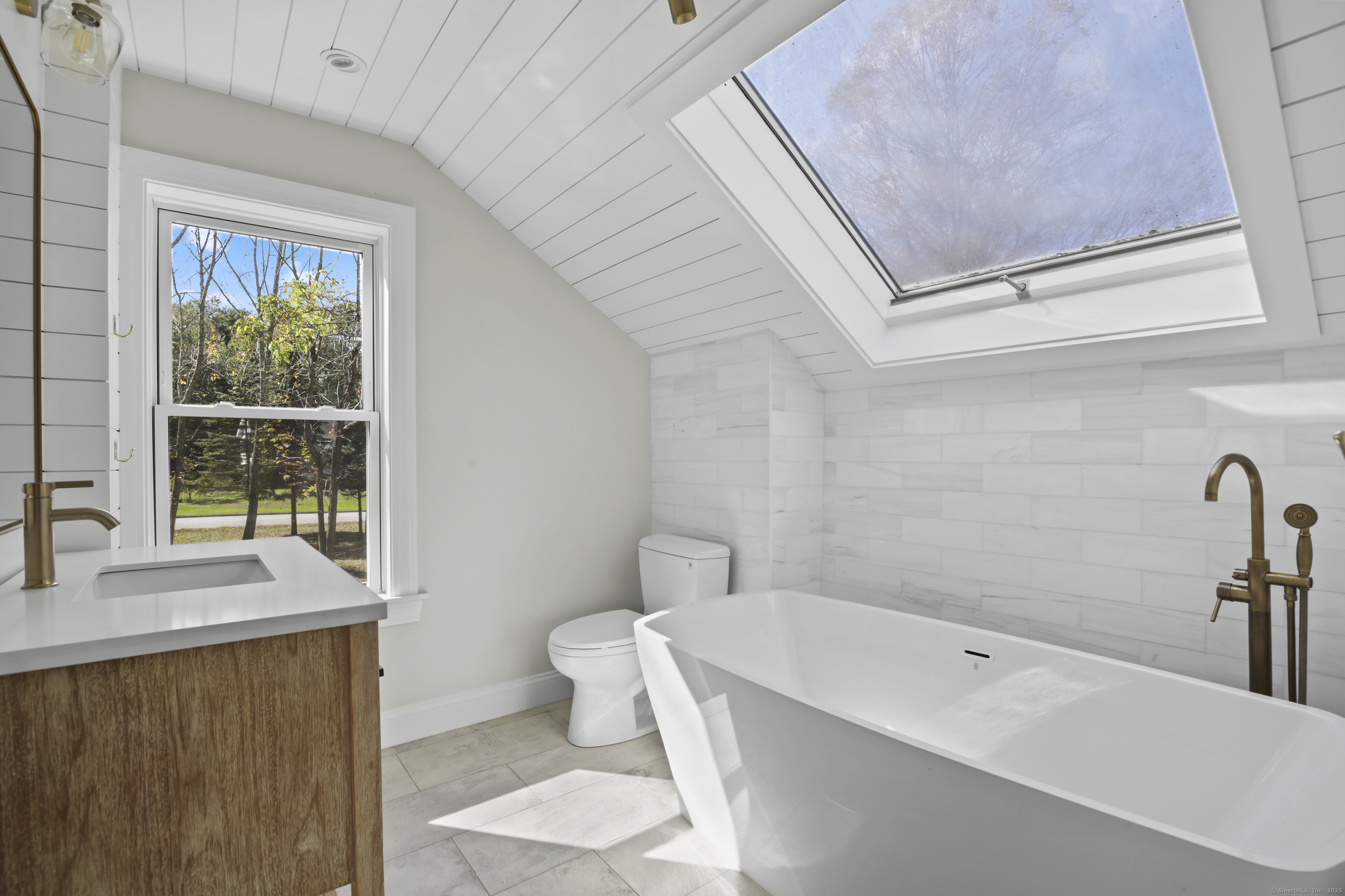 4 Damato Drive Stonington CT 06378