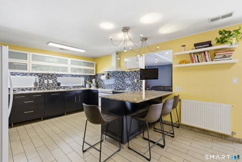 48 Edward Street Newington CT 06111