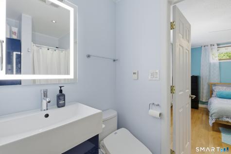 48 Edward Street Newington CT 06111
