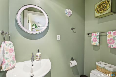 48 Edward Street Newington CT 06111