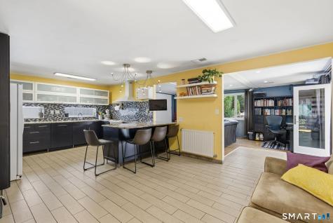 48 Edward Street Newington CT 06111