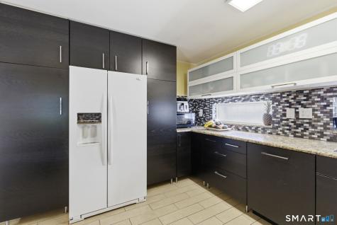 48 Edward Street Newington CT 06111