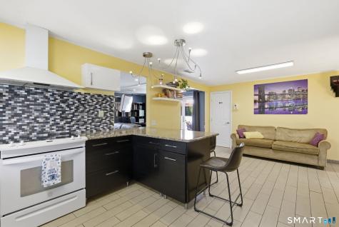 48 Edward Street Newington CT 06111