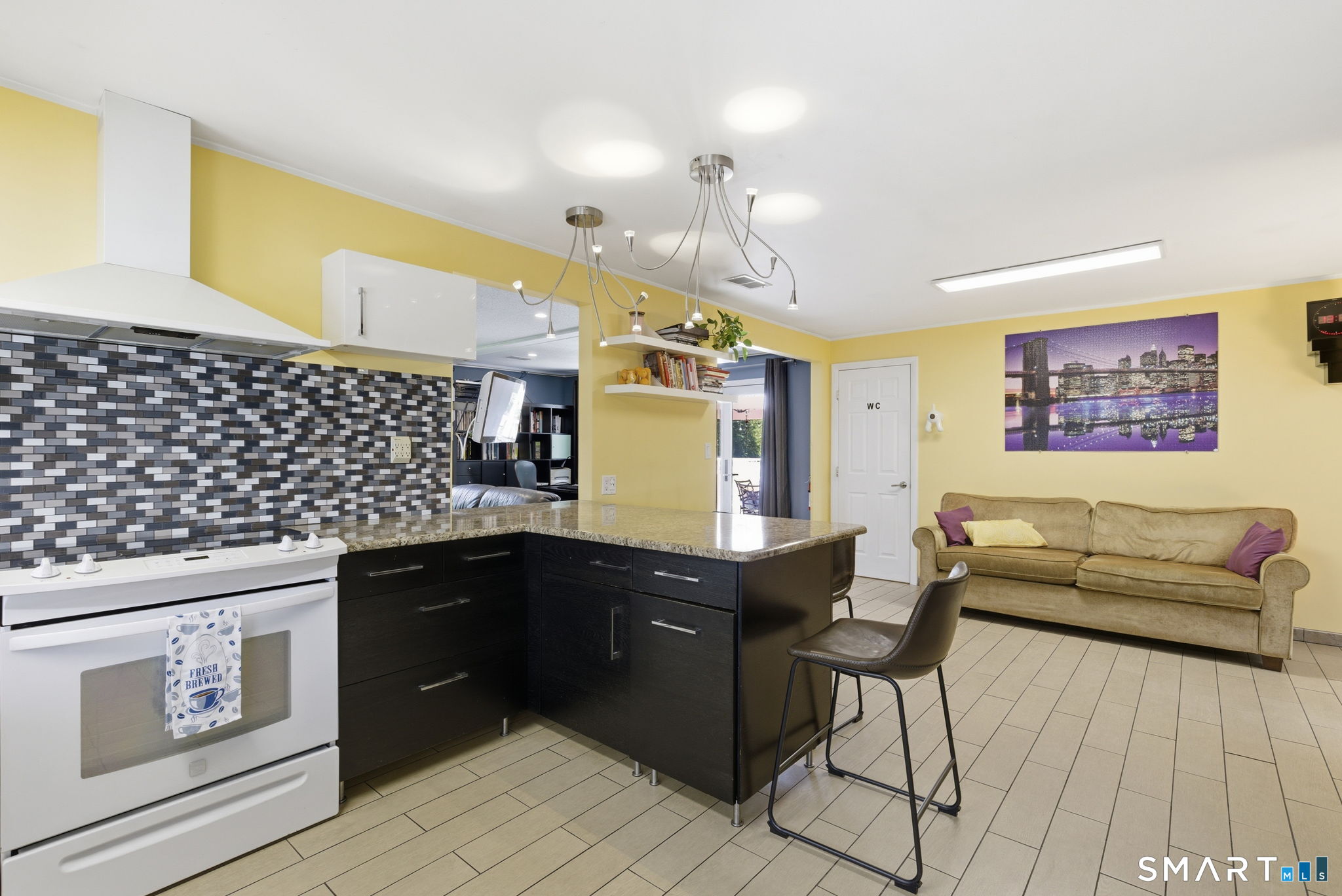 48 Edward Street Newington CT 06111