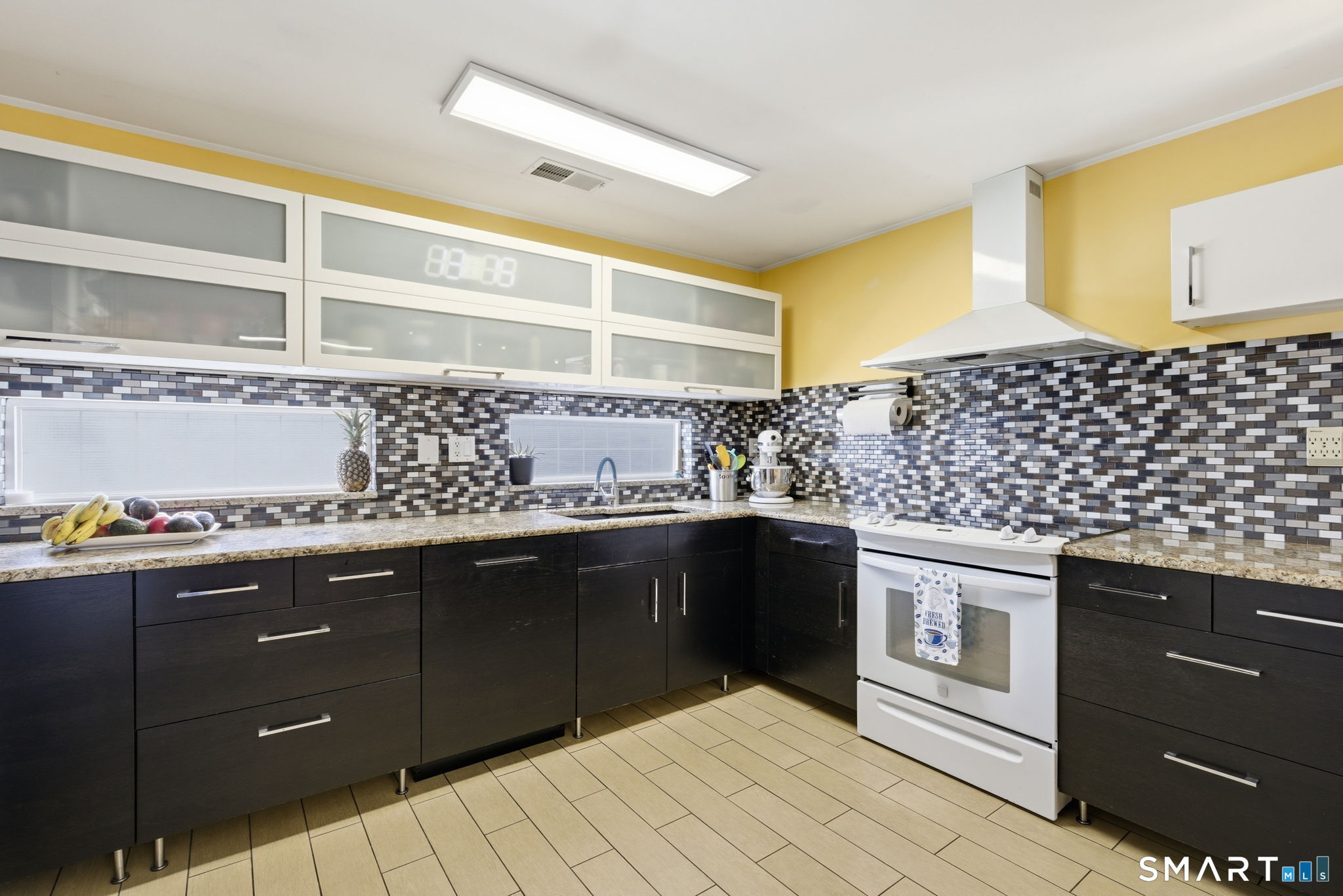 48 Edward Street Newington CT 06111